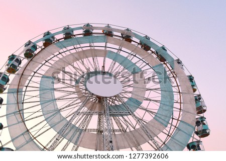 Colorful Ferris Wheel clean picture