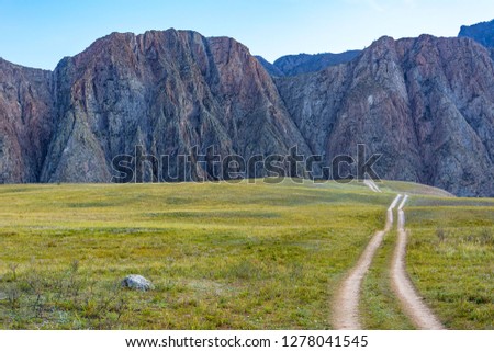 Unpaved road along the Katun coastal terrace, Argut cluster, Altai Republic