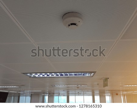 Smoke fire detector, Smoke detector on ceiling