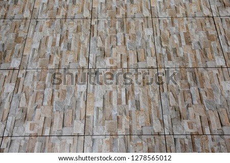Tile pattern in rows