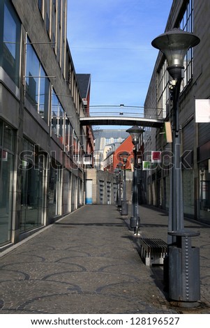 "city-commercial-Liege-Belgique-Europ-shop-modern"