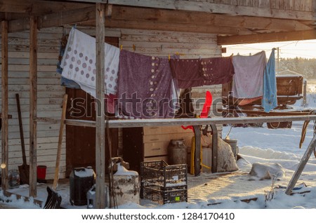 Drying clothes on the frost