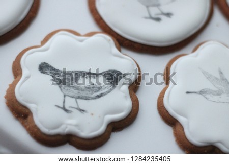 Gingerbread with ornament and images