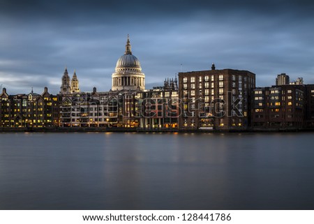 Queenhithe Wharf with St Pauls Cathedral in the background.