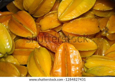 Carambolo Fruit Yellow