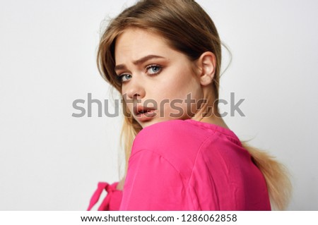  emotions surprised woman looking at the camera portrait                              