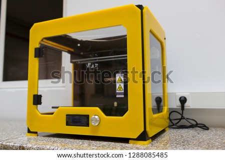 3D printer, Spain.