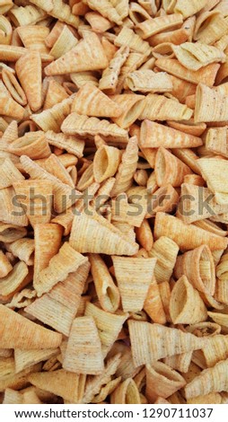 corn shaped corn chips