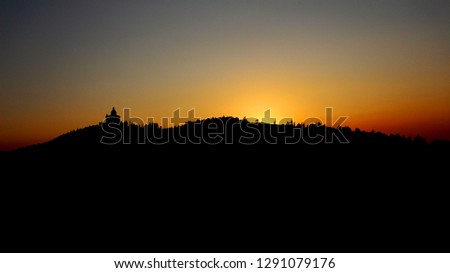 San Luca picture taken by 300 Scalini during sunset