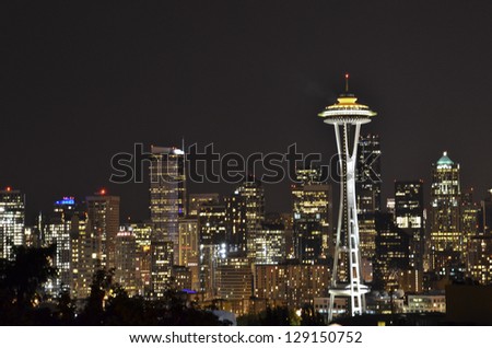 iconic Seattle skyline at night