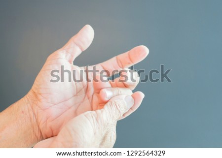 The hands of people who have problems with the finger bone.