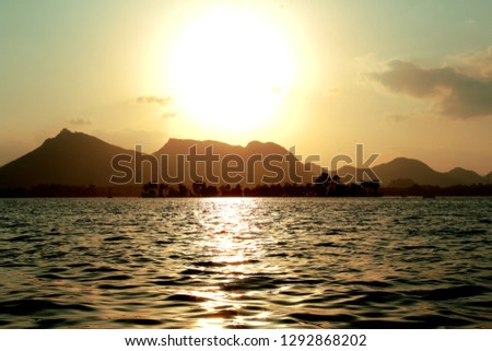 A beautiful view before sunset at Fateh Sagar in Udaipur gives a cinematic feel.
