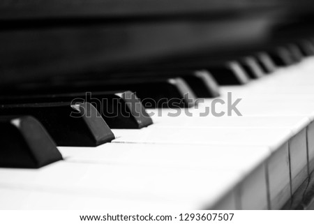 musical instrument piano