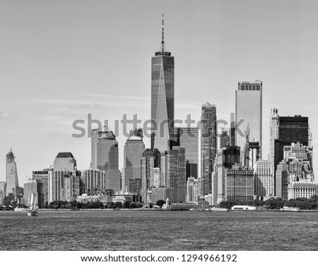 Black and white picture o New York City skyline, USA.