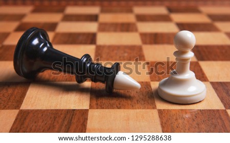 chess pieces board
