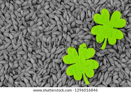 background brewing day st patrick gray base millet green leaf clover copy space