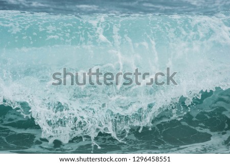 Clear Blue waves