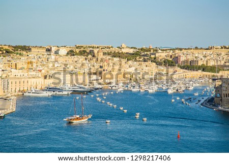 The harbour of L-Isla-front off La Valletta-Malta 