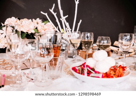 Photo of wedding table decor