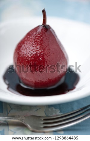 poached pairs in wine
