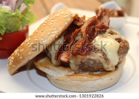
a delicious hamburger