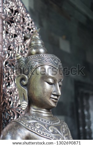 the buddha statue