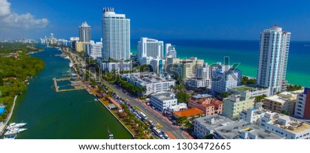 Aerial view of Miami skyilne.
