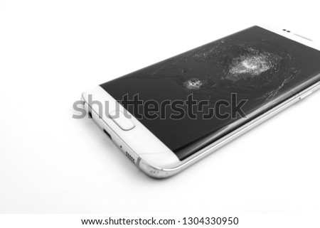 broken mobile phone displays
