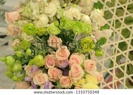 beautiful pink and white rose bouquet decorated