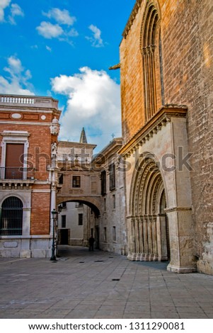 Beautiful Spanish city of Valencia. Photos of the historic center.