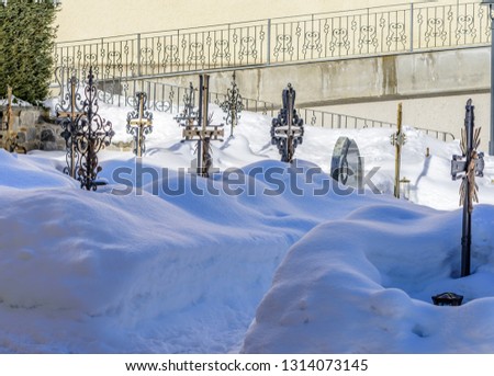 graveyards have a very special mood in winter