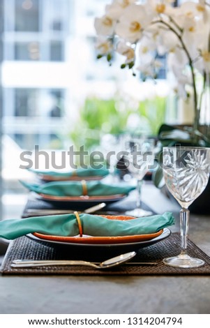 resort dining styling  Royalty-Free Stock Photo #1314204794