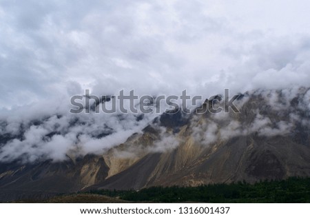 Mountains landscape in cloudy day. cloudy weather in the mountains.
