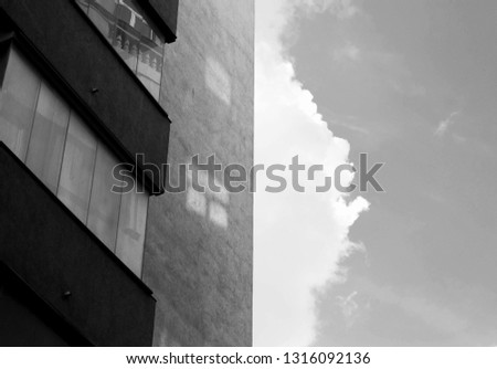 Geometric distortions in buildings