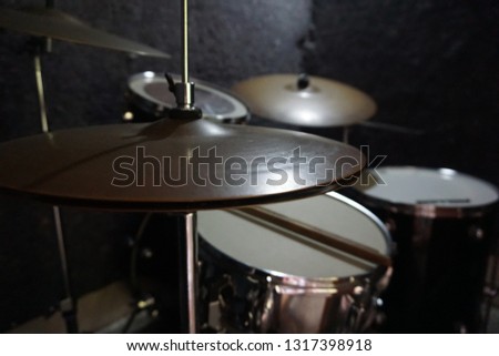 drum in the studio band