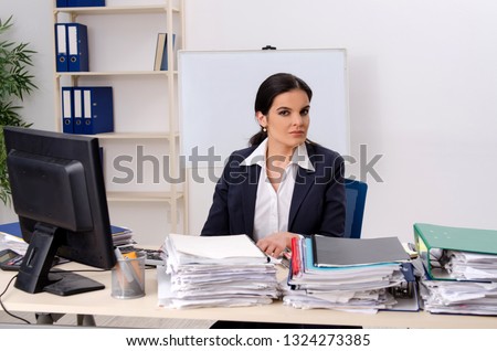 Businesswoman working in the office 