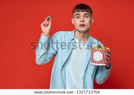      man cinema popcorn                         