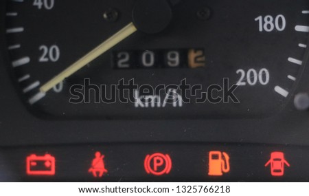 Sing and symbol on car dashboard