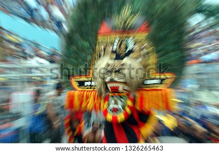  Reog Ponorogo art was photographed with a zoom out technique                              