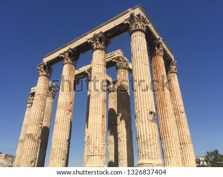 A lovely picture of the Temple of Olympian Zeus in Athens, Greece. 