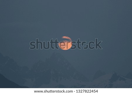 The Himalayan Full Moon