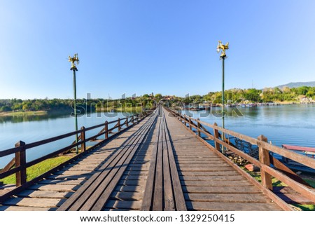 Mon Bridge, the longest wooden bridge in Thailand, has a length of 850 meters, built for cross use. Songkali River Connect the traffic to Mon - Sangkhla to each other. Kanchanaburi Province, Thailand