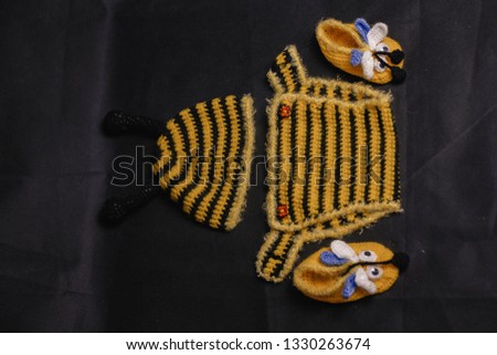 baby bee costume with baby slippers