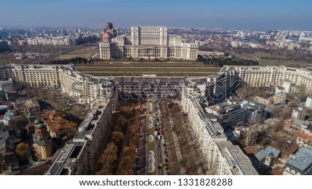 City scape with a busy boulevard on a sunny day Royalty-Free Stock Photo #1331828288