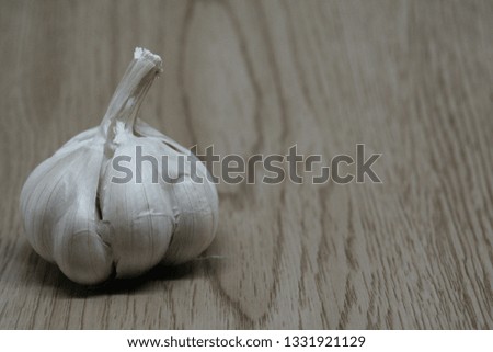 Large garlic ball for cooking
