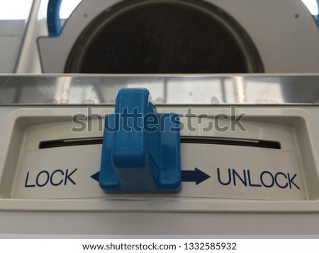 equipment : Autoclave select Lock or Unlock