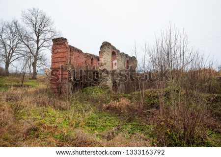 old and ruined building in the daytime