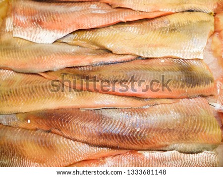 fresh chilled fillets of fish of the salmon
