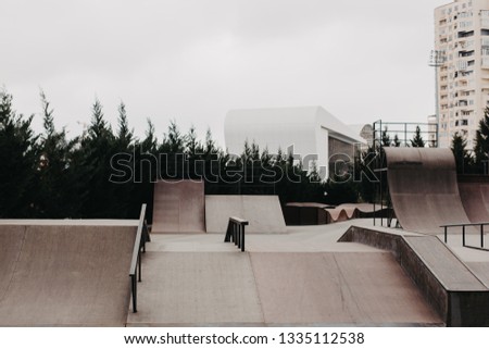 Curvy attractions in skateboard park