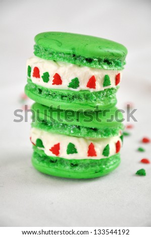 Green Macarons for Christmas